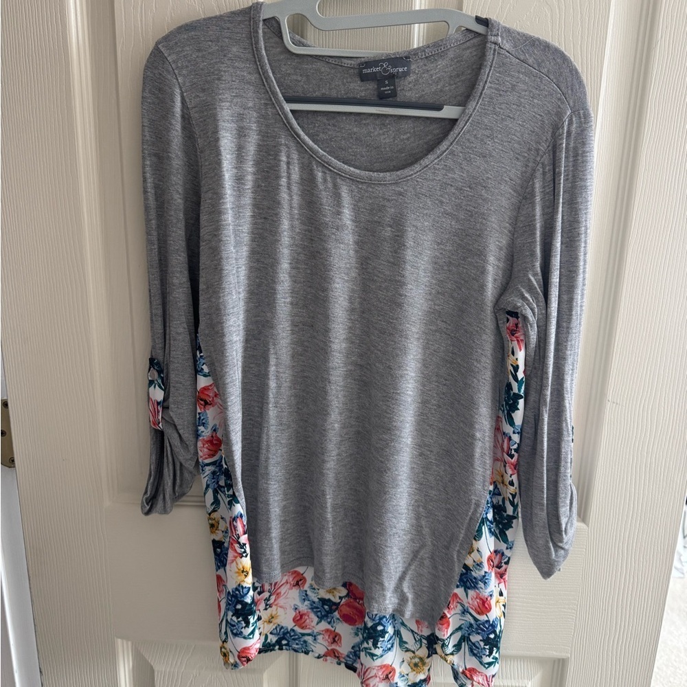Market & Spruce Light Gray Floral Long Sleeve Top - Picture 3 of 5
